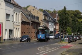 Mehrmals erwischte ich ihn vor der Kamera - so auch auf der Uerdinger Str.