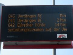 Der Oberleitungsschaden wurde auf den DFI-Anzeigen sofort mitgeteilt.